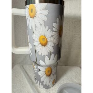 40 oz insulated stainless steel tumbler daisy flower print, white handle NEW